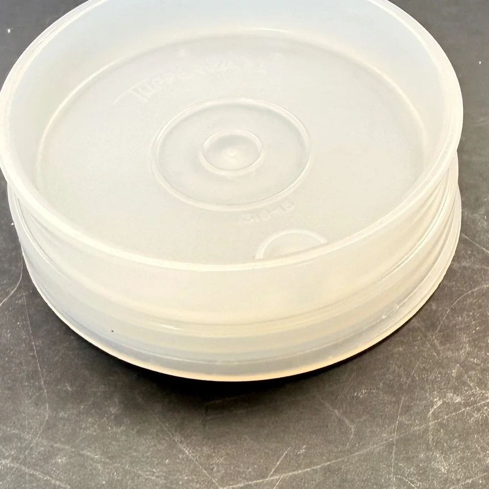 Tupperware Frosted Translucent Round Replacement Lid Seal 1519-15 Straw Hole 3in
